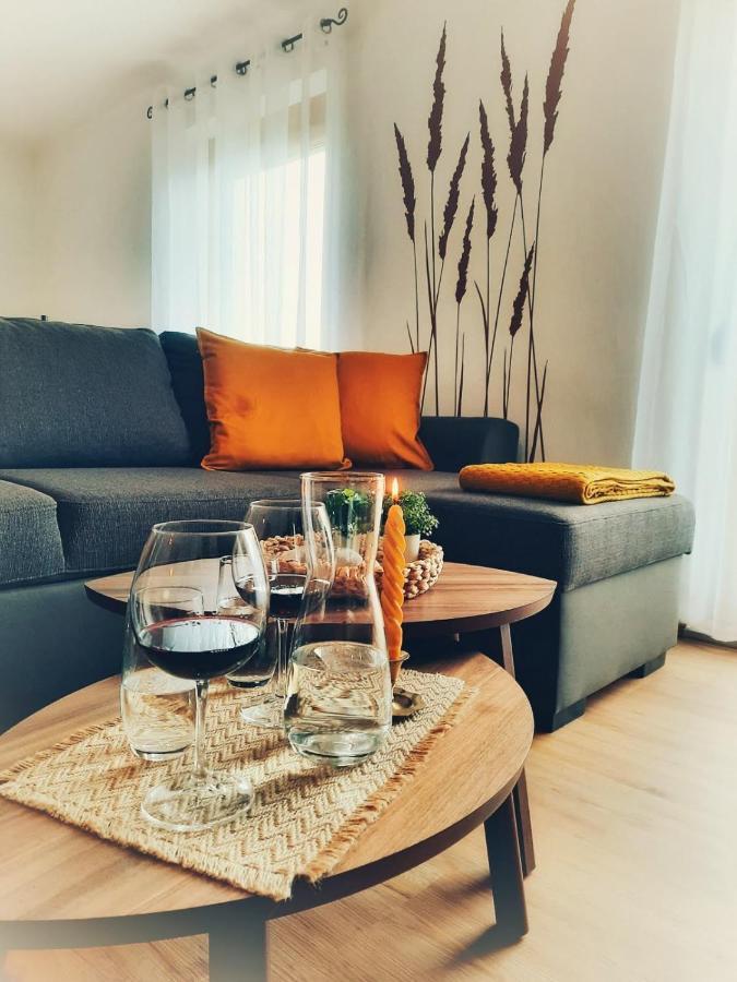 Apartment Fischer Mit Privatstrand Steindorf am Ossiacher See Esterno foto