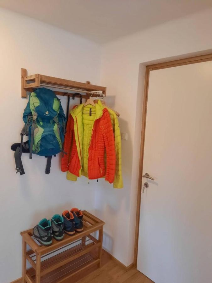 Apartment Fischer Mit Privatstrand Steindorf am Ossiacher See Esterno foto