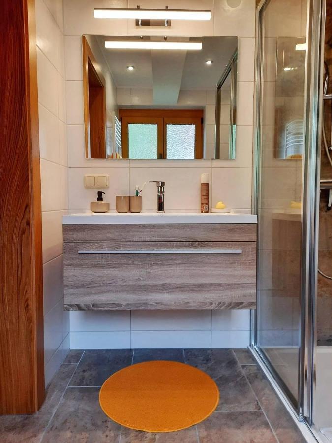 Apartment Fischer Mit Privatstrand Steindorf am Ossiacher See Esterno foto