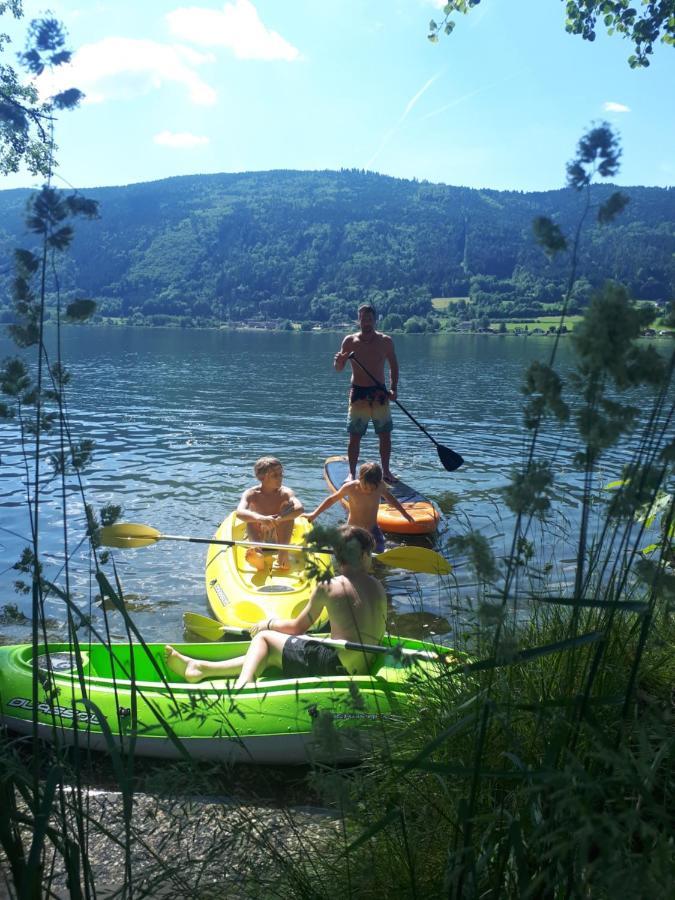 Apartment Fischer Mit Privatstrand Steindorf am Ossiacher See Esterno foto